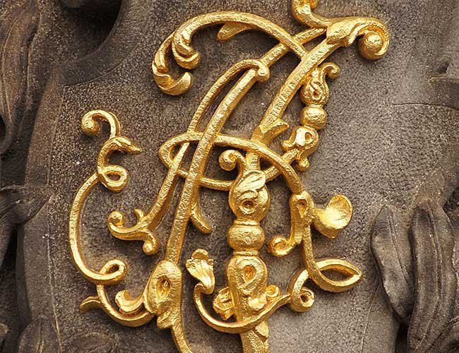 История появления монограмм